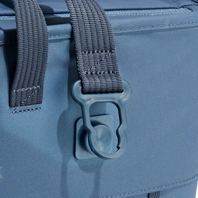 carryouttm-soft-cooler-tote-30-l-n5 250815_hydro_cooler_details_14839_6.jpg