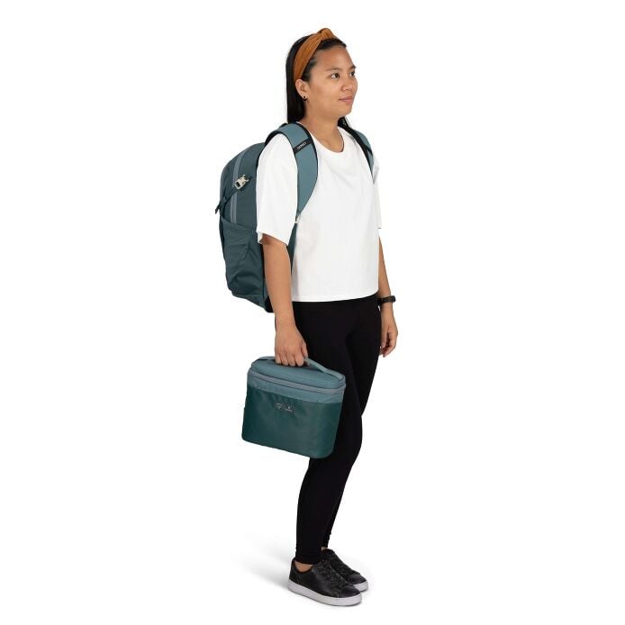 osprey-axis-x-hydro-flask-campus-essentials-bundle-w2 axisxhydroflask_s26_onbody1_cascadeblue_10007249_2.jpg