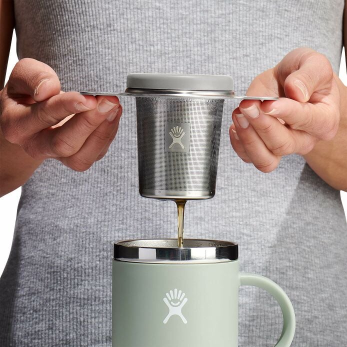 tea-infuser-s3 drif035-tea-infuser-birch-hb-pour_1.jpg