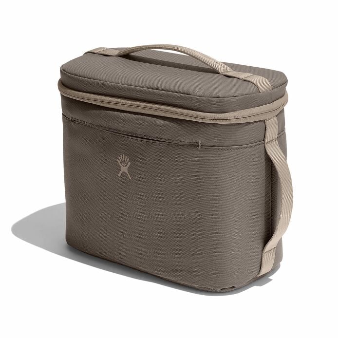 8-l-insulated-lunch-bag-u5 sl8217_8linsulatedlunchbag_sandpiper_angled.jpg