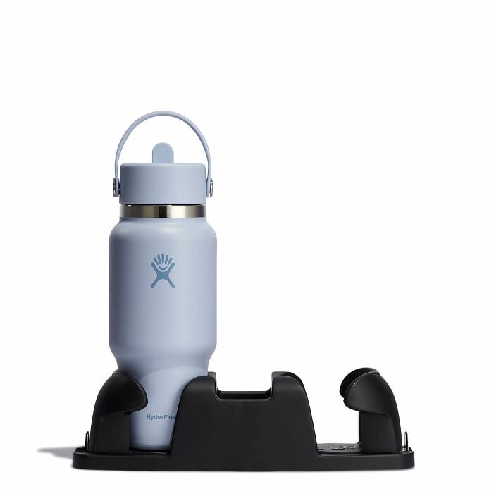 24-oz-travel-bottle-with-flex-straw-cap-c0 surf-travel-bottle-in-cuplholder_2_8_1.jpg